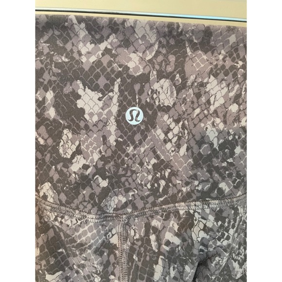 Lululemon Align High Rise 29" Leggings Hideaway Camo Lunar Rock Size 6 - Picture 4 of 6